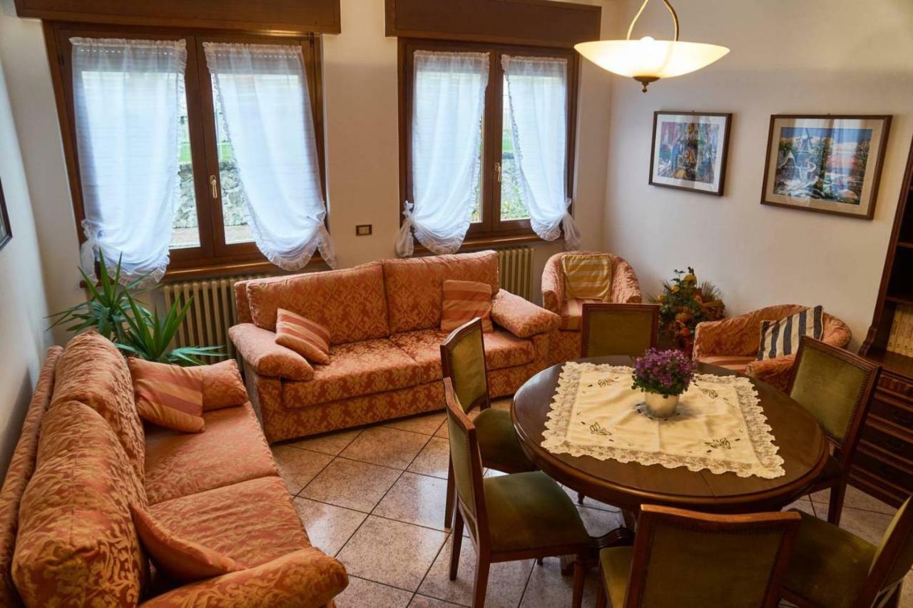 Appartamento Clivo Solto Collina Bagian luar foto